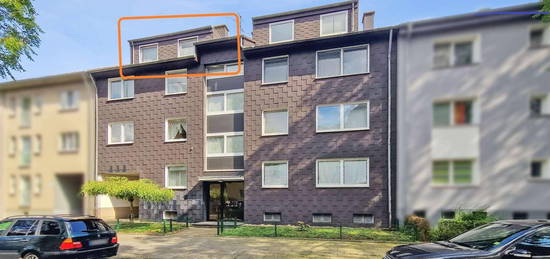 Geschmackvolle Dachgeschosswohnung mit Balkon und Stellplatz