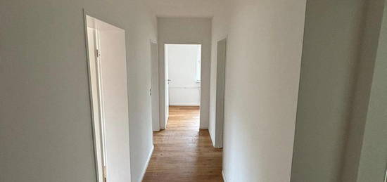 Wohnung in Osterrönfeld zu vermieten -910 € Warm- frisch saniert