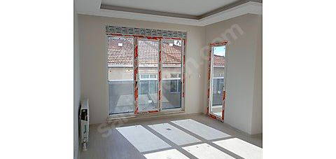 SAHİBİNDEN İDEALTEPE'DE METROYA YAKIN SATILIK 2+1 DAİRE