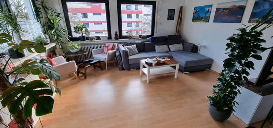 Helle, großzügige Wohnung in KO Metternich mit Balkon und Garage