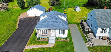10 Pringle St, Sackville, NB E4L 3E8