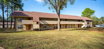 300 W  Harding St #207, Morrilton, AR 72110