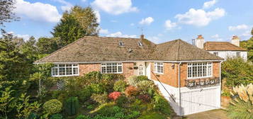 4 bed detached house for sale