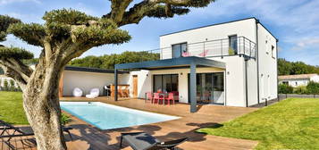 Maison contemporaine, 5 pièces, piscine LHERM (31)