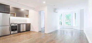 226 Hawthorne St #4A, Brooklyn, NY 11225