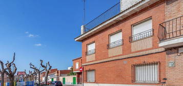 Chalet pareado en venta en calle Malpasillo