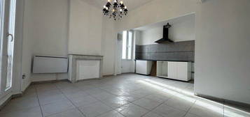 Grand Appartement T4 de 90 m2 ( 3 chambres )