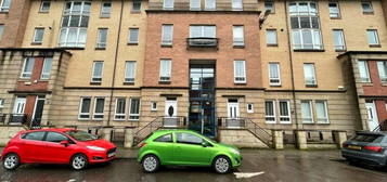 2 bedroom maisonette