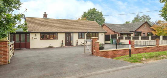 2 bedroom detached bungalow for sale