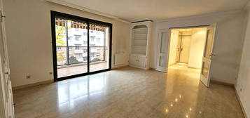 Appartement  à louer, 2 pièces, 1 chambre, 67 m²