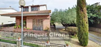 Casa unifamiliar en Carrer de Mart&#xED; Bruguera