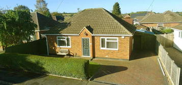 2 bedroom detached bungalow to rent