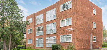 Flat for sale in Granville Road, Sidcup DA14