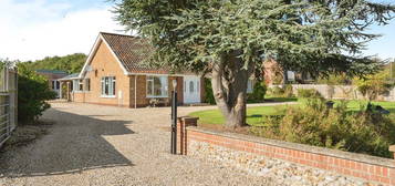 2 bed detached bungalow for sale