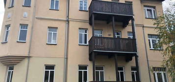 geräumige helle 4-Raumwohnung mit Balkon