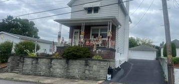 160 Elizabeth St, Pittston, PA 18640