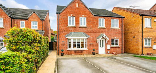 3 bed semi-detached house for sale