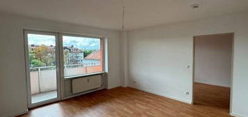 Bezahlbare 2-Zimmer-Wohnung in bester Lage und Ausblick!