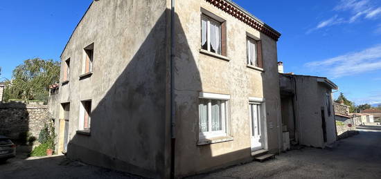 Maison de village avec terrasse