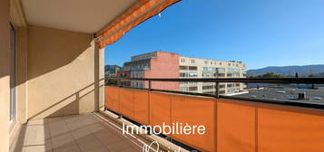 EXCLUSIVITE T3 66 M2 - TERRASSE ET PARKING AU 63 BD ST JEAN