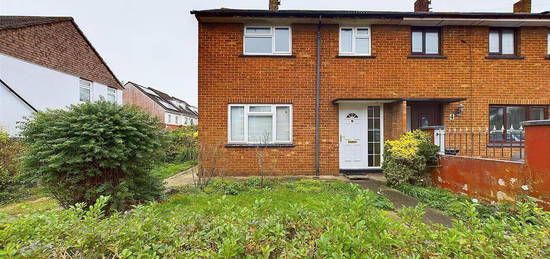 3 bed semi-detached house for sale