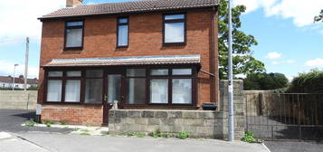 Property to rent in Harcourt Road, Swindon SN2