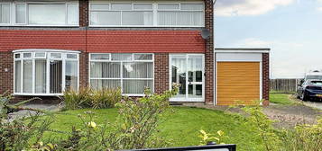 3 bed semi-detached house for sale