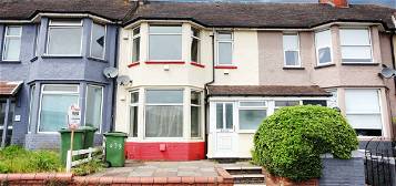Terraced house to rent in Newport Road, Penylan, Cardiff CF24