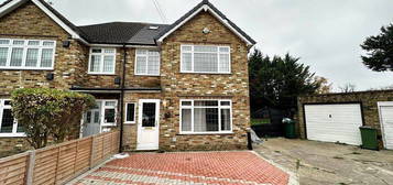 5 bed semi-detached house to rent