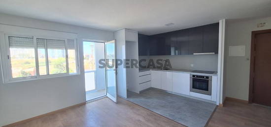 Apartamento T1 restaurado em Barão do Corvo Vila Nova Gaia