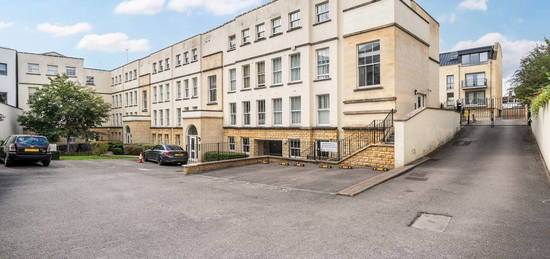 Maisonette for sale in Victoria Bridge Road, Bath, Somerset BA1