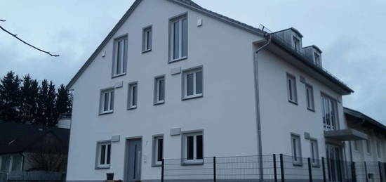 Schöne 1,5-Zimmer-Wohnung mit Balkon in Altomünster OT Pipinsried