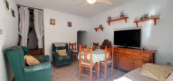 Chalet adosado en venta en Loja