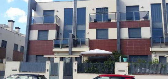 Piso en venta en calle de Carlos Fabra Andres