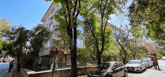 Bahçelievler 45. sokakta, üniversitelere yakın 3+1 kiralık konut