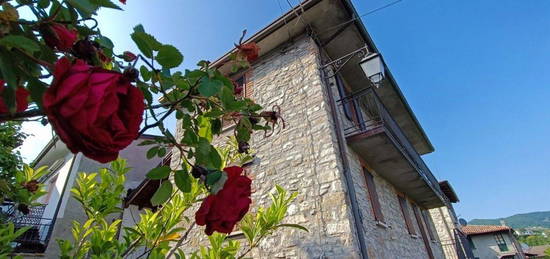 Quadrilocale in vendita a Bobbio