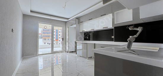 SAFA'DAN █HASTANE YAKINI SİTEDE 215M² G.ODALI KOT1 K.GARAJLI 4+1