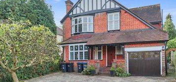 4 bed detached house to rent