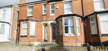 6 bedroom terraced house