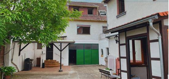 Kauf: Nackenheim, zauberhafte Hofreite in zentraler Dorflage