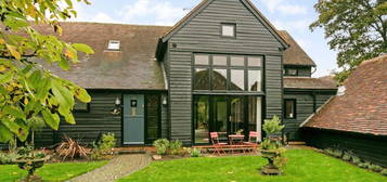 4 bed barn conversion to rent