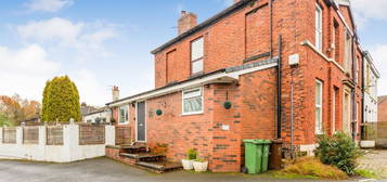 5 bed terraced house for sale