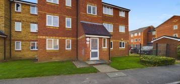 Studio for sale in Redford Close, Feltham, Middlesex TW13