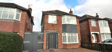 3 bedroom detached house