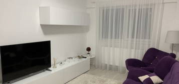 2 camere zona Banu Manta