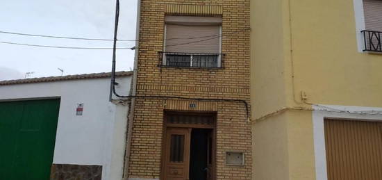 Chalet pareado en venta en calle Cercas del Cura