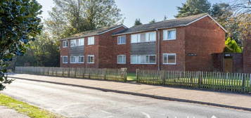 1 bedroom ground floor flat for sale