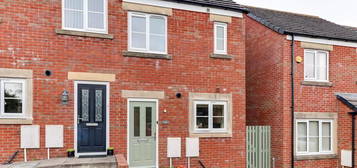 2 bedroom semi-detached house for sale