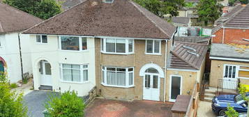 3 bed semi-detached house for sale