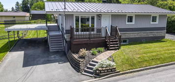 835, 21e Rue
                        Saint-Georges